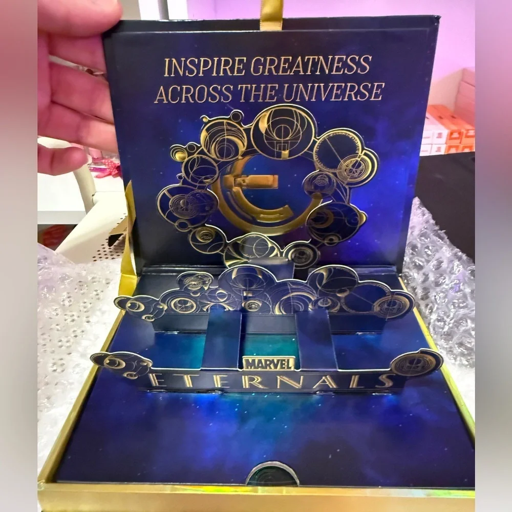 URBAN DECAY Marvel Eternals Eyeshadow Palette